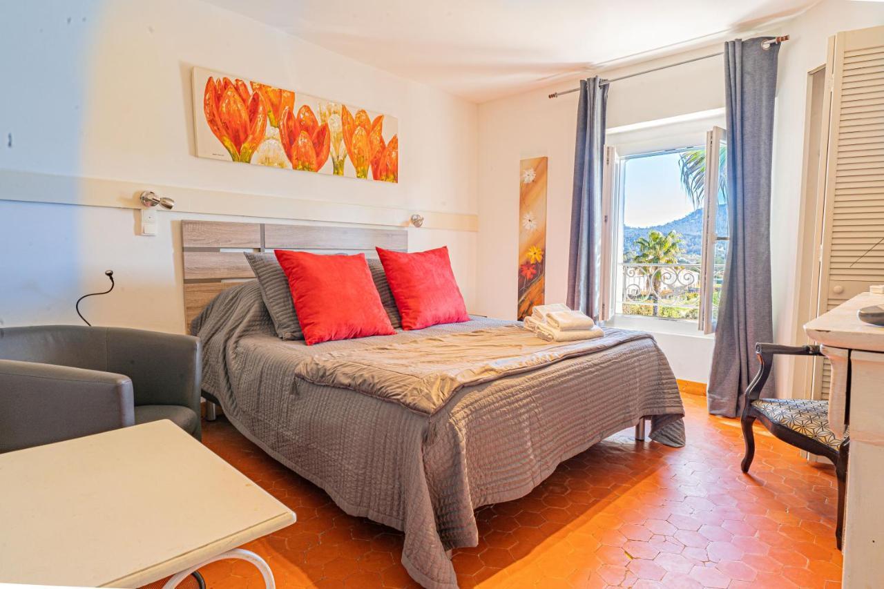 Domaine De L'Aufrene Bed & Breakfast Hyères Eksteriør bilde
