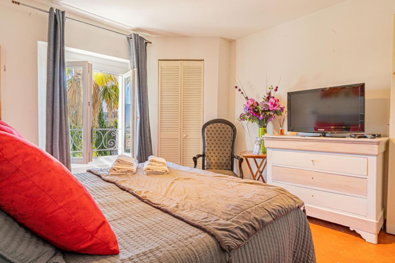 Domaine De L'Aufrene Bed & Breakfast Hyères Eksteriør bilde