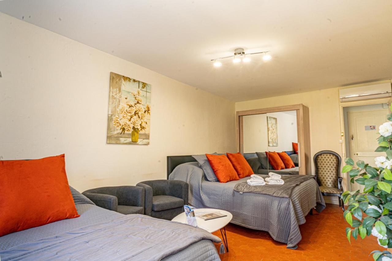 Domaine De L'Aufrene Bed & Breakfast Hyères Eksteriør bilde