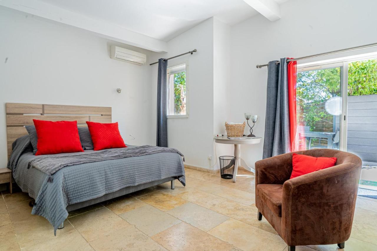Domaine De L'Aufrene Bed & Breakfast Hyères Eksteriør bilde