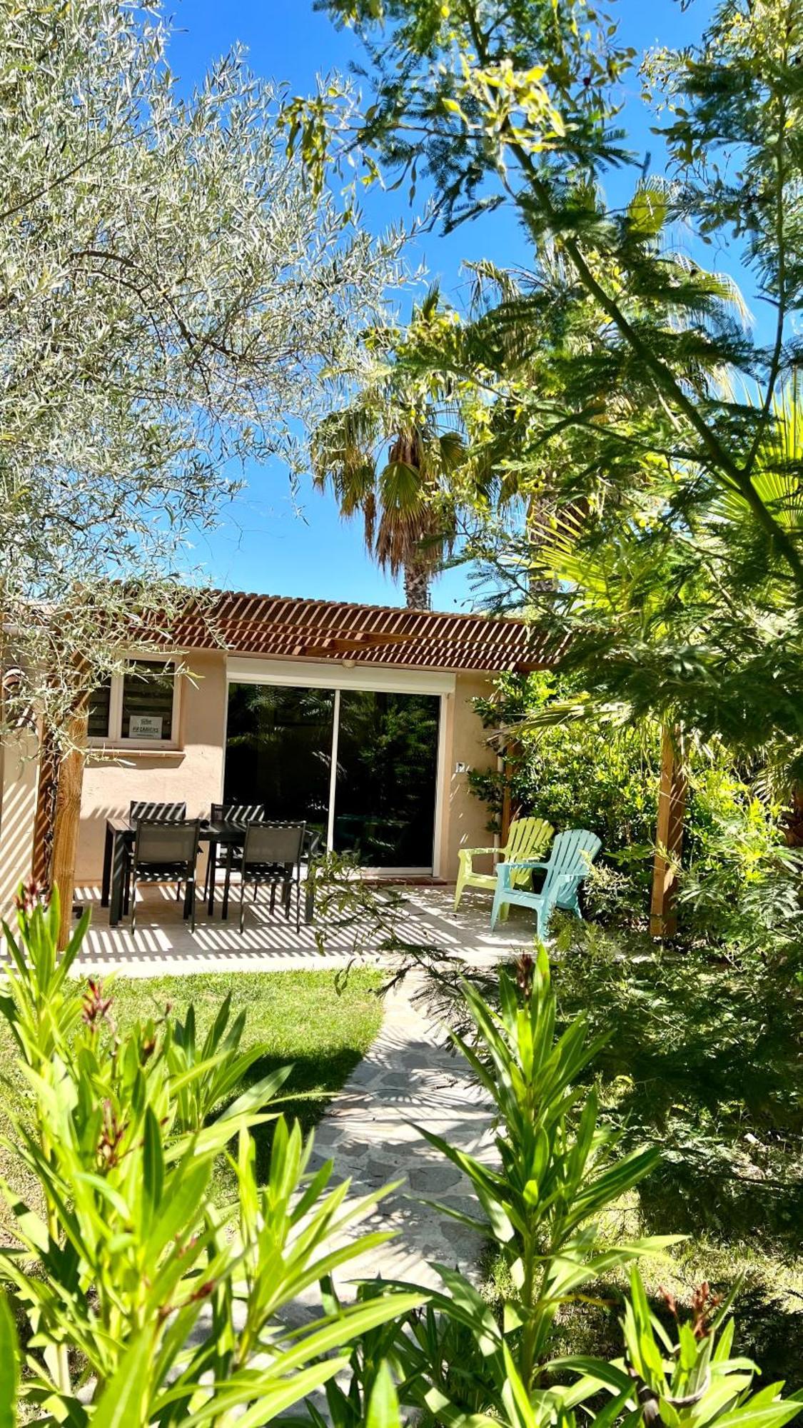 Domaine De L'Aufrene Bed & Breakfast Hyères Eksteriør bilde